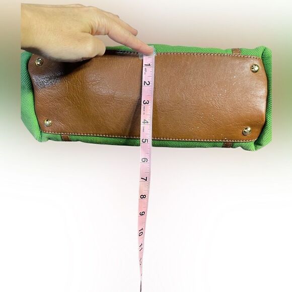 Michael Kors - Vintage Canvas Green Hobo Bag - Picture 7 of 8